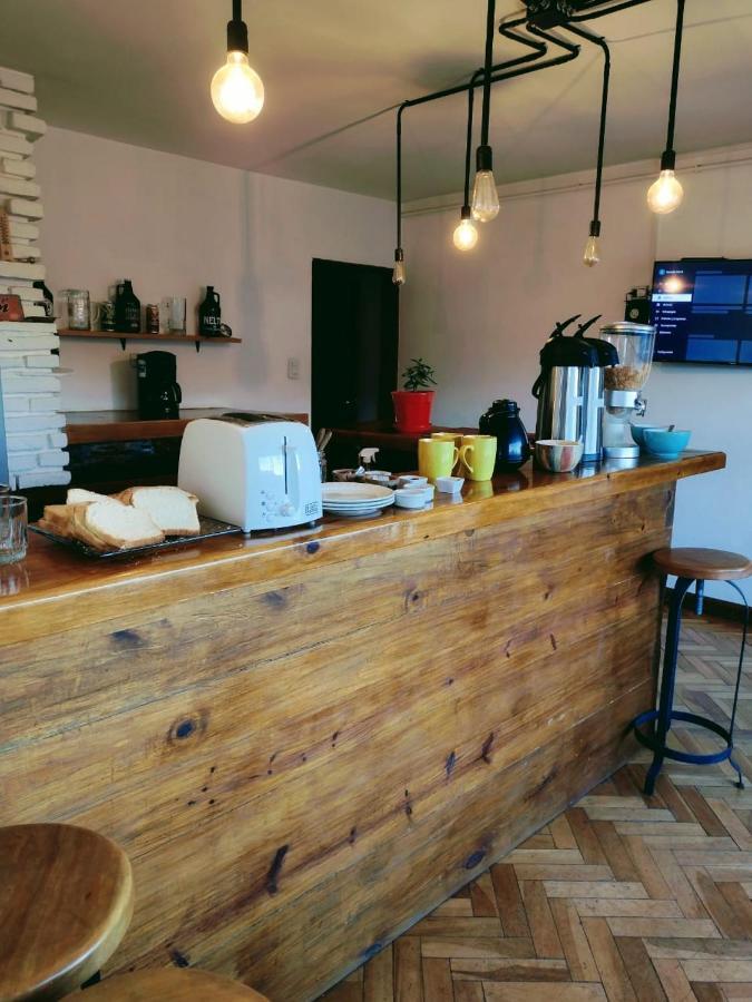 Pinto Casa Hostel & Bar 埃斯克尔 外观 照片
