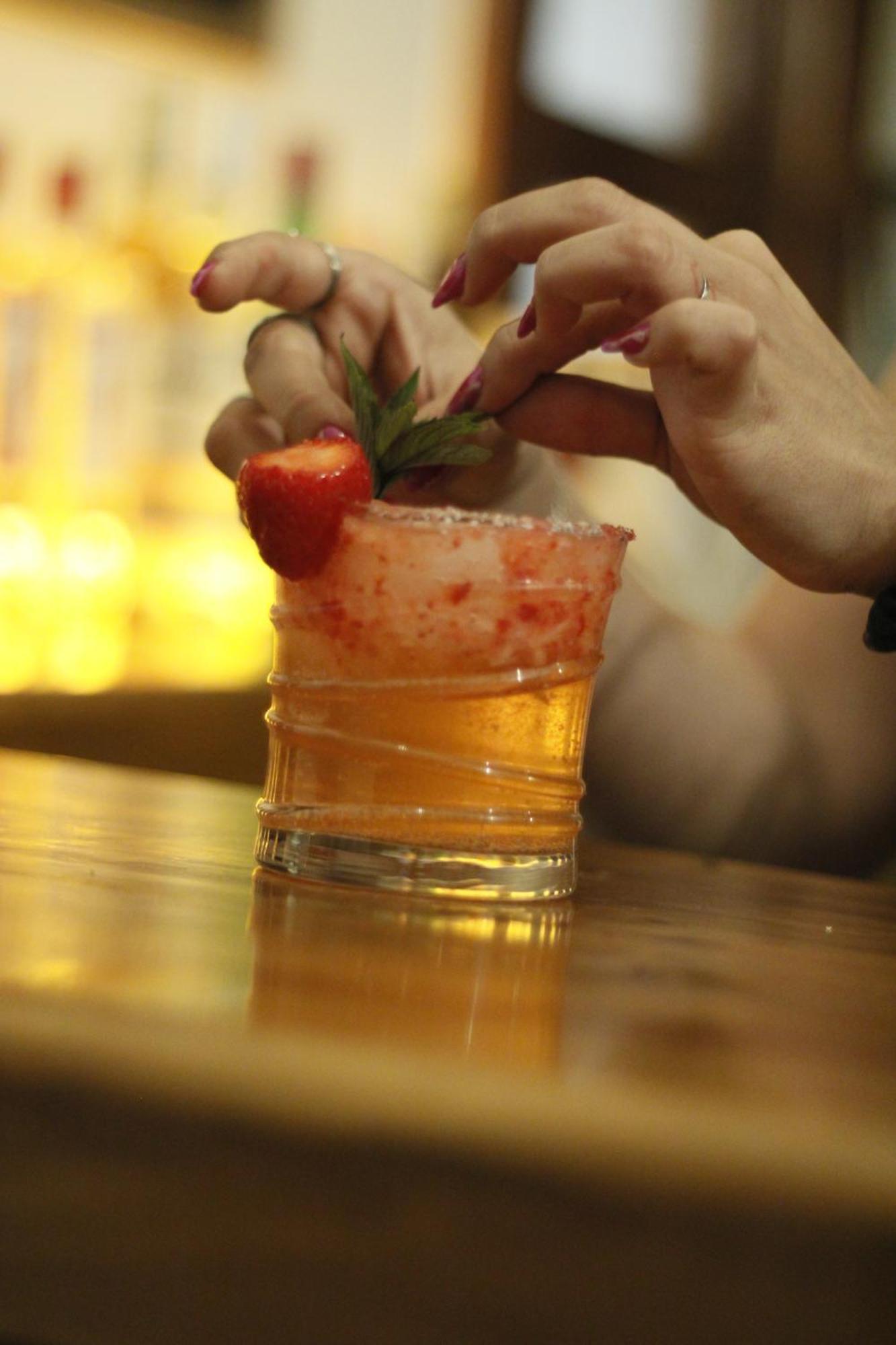 Pinto Casa Hostel & Bar 埃斯克尔 外观 照片