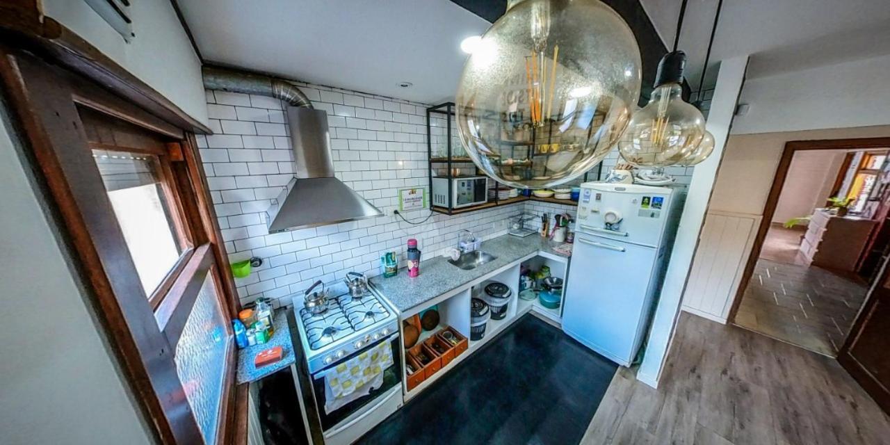Pinto Casa Hostel & Bar 埃斯克尔 外观 照片